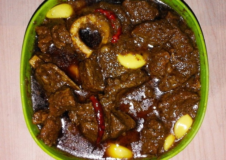 আচারি বীফ