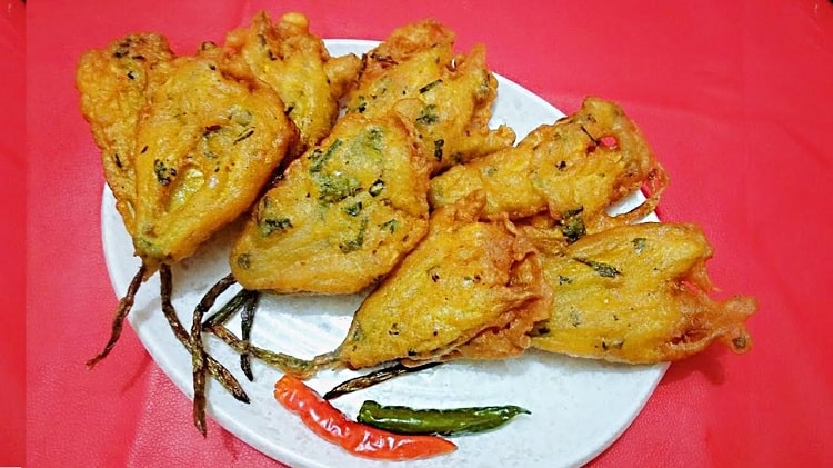 মিষ্টি কুমড়ার ফুলের চপ